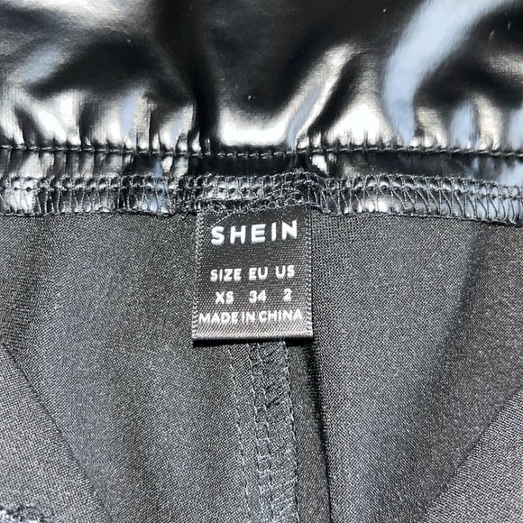 Black leather pants by Shein - Picture 4 of 11
